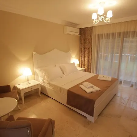 çınar Boutique Alaçatı